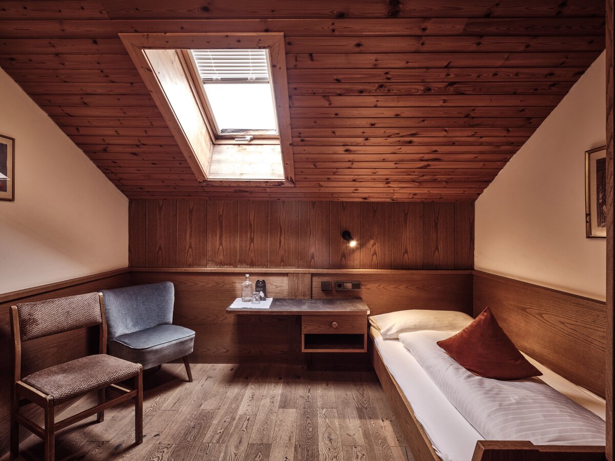 Standard Single Room